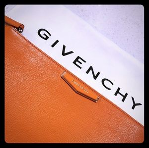 Givenchy Antigona clutch orange
